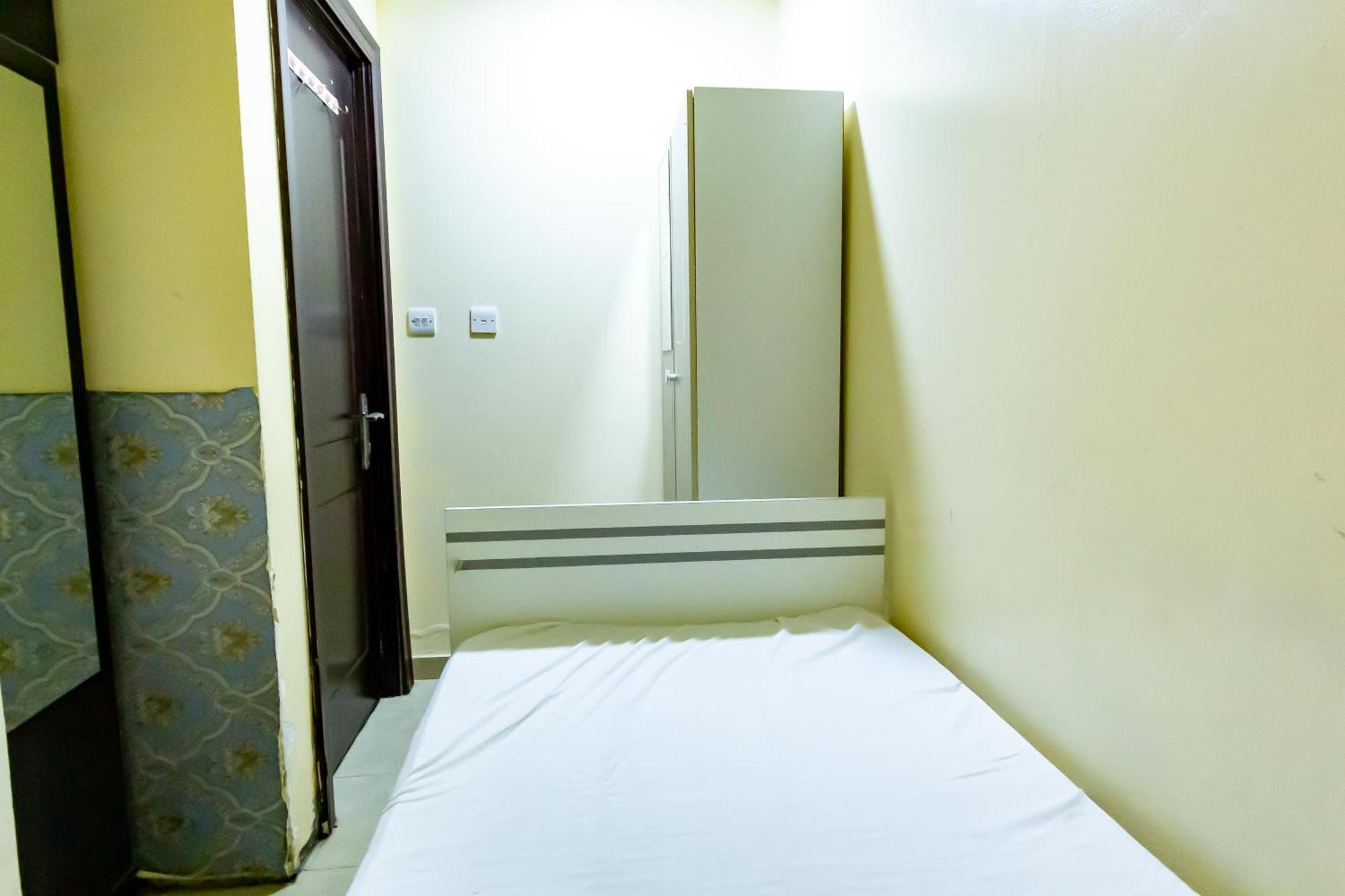 Small Budget Rooms For 'Girls' Only In Dubai, Marina Exteriör bild