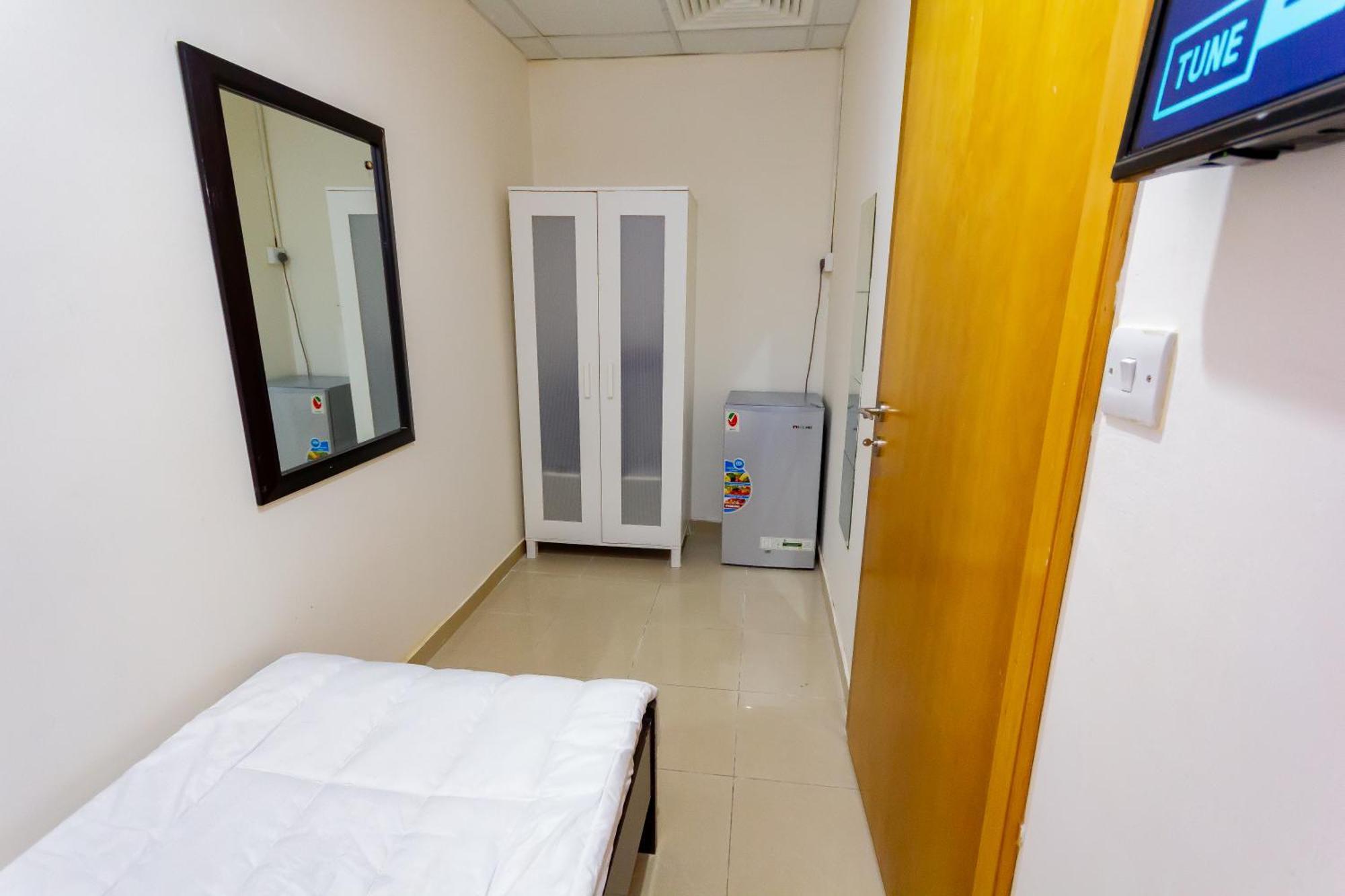 Small Budget Rooms For 'Girls' Only In Dubai, Marina Exteriör bild